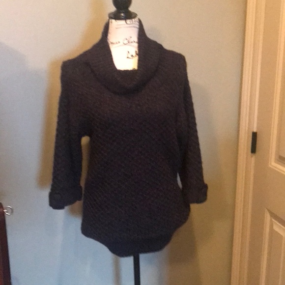 Cute sweater - Picture 2 of 3